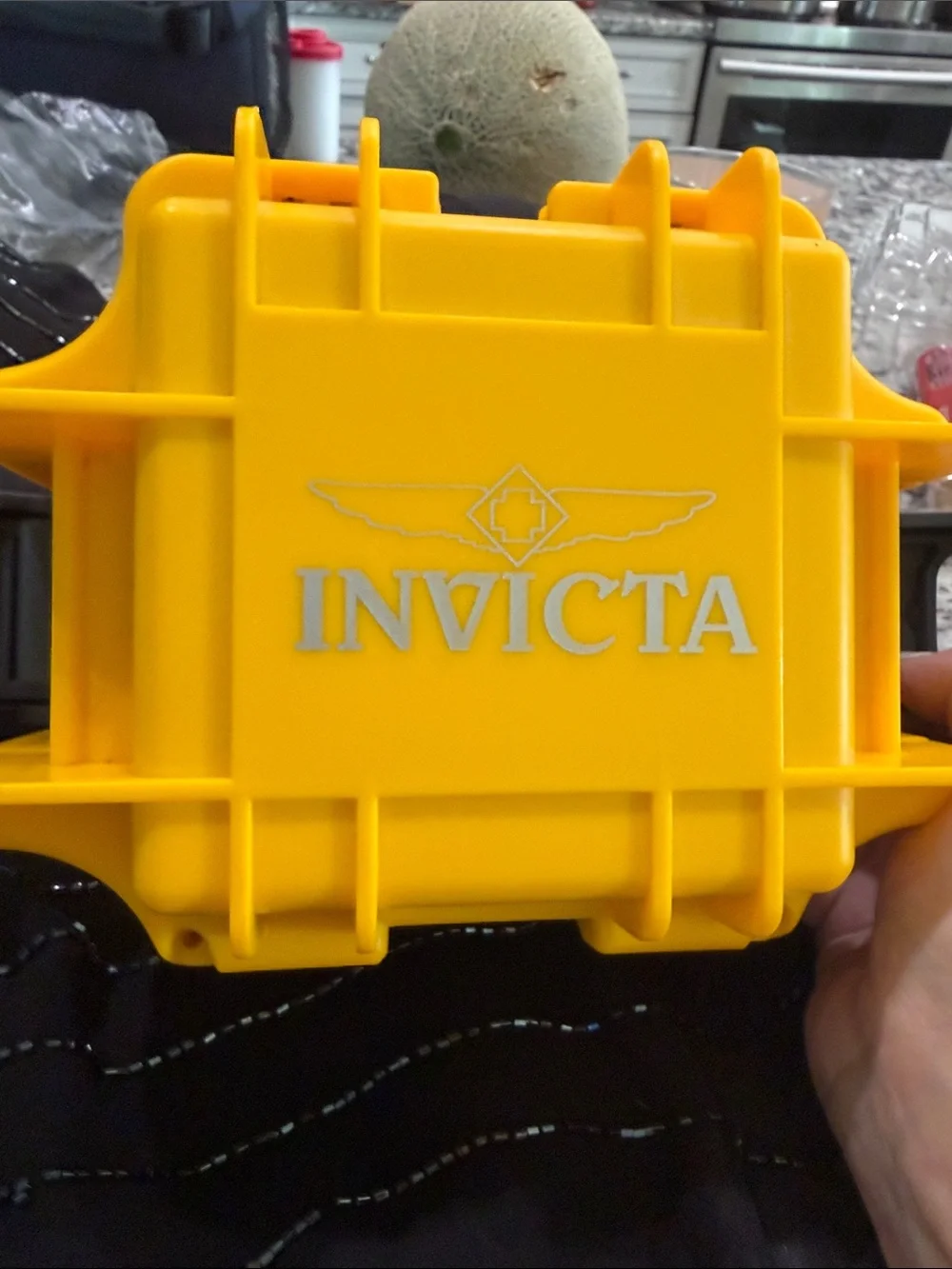 Invicta bold red